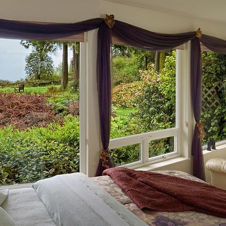 بورت انجيليس Colette'S Bed & Breakfast المظهر الخارجي الصورة