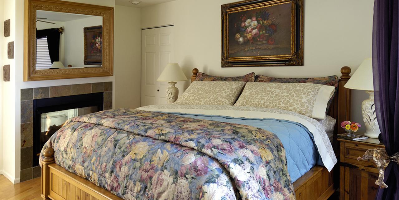 بورت انجيليس Colette'S Bed & Breakfast المظهر الخارجي الصورة